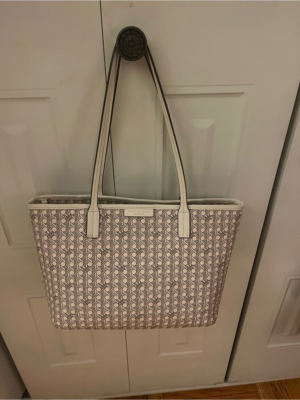 Tory Burch Ever Ready Tote Cream/White